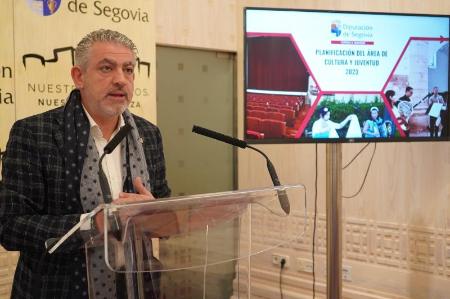 Imagen La musealización de Confloenta, el ‘Acueducto del Saber’ o el Bibliobús digital, principales novedades de los Servicios de Cultura y Juventud para el presente año