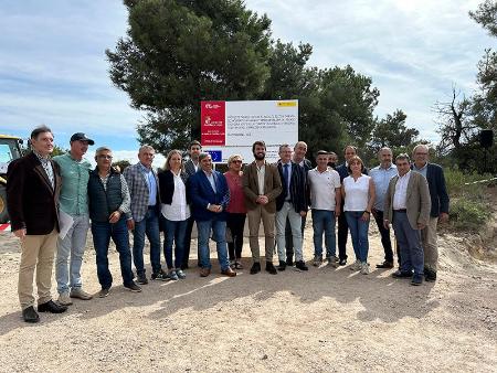 Imagen Miguel Ángel de Vicente asiste al acto de colocación de la primera piedra de la última fase de las obras de la recarga del acuífero de El Carracillo